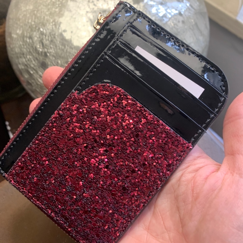 Authentic Kate Spade Glitter/Patent leather zip top card /keychain - Picture 4 of 6
